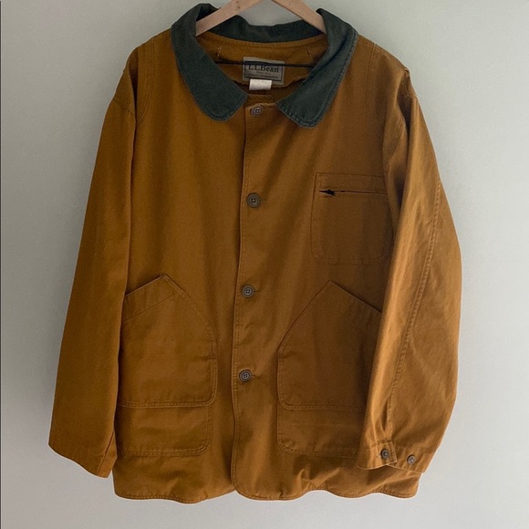 L.L. Bean Other - Vintage 90s LL Bean tan barn coat corduroy green collar size XL